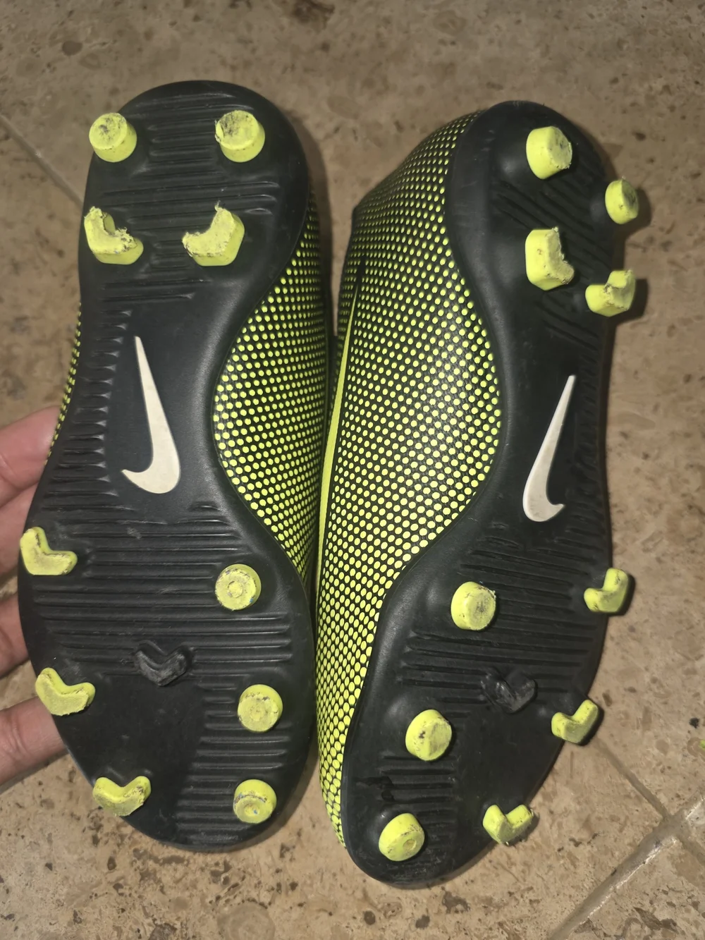 Nike Neon Yellow and Black Soccer Shin Guards with Straps | Size 12C